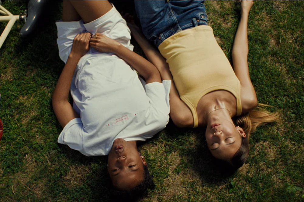 Sunburn: Toronto's Power Outage Sparks a Buzzy Comedy at TIFF