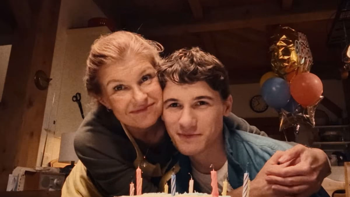 Connie Britton Impersonates Teen's Mom in Unsettling 'Phony' Trailer