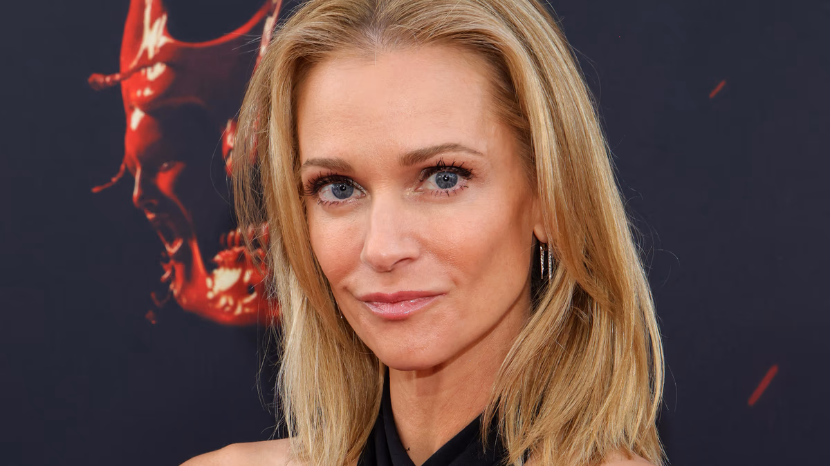 A.J. Cook's Surprising Early Role Alongside Star Wars' Hayden Christensen