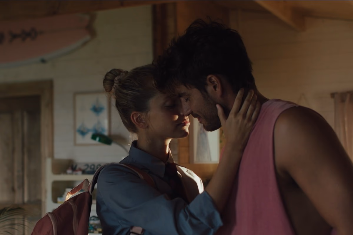Spanish Romance 'All That We Never Were' Charms France and India